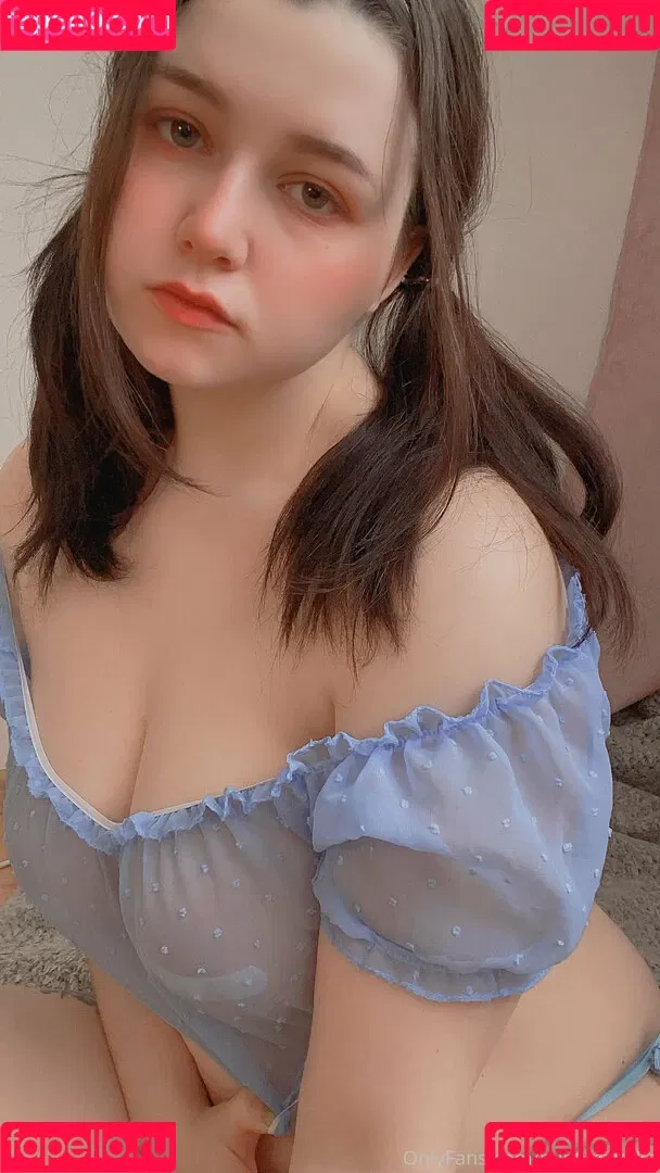 MintyMiyako Onlyfans Photo Gallery 