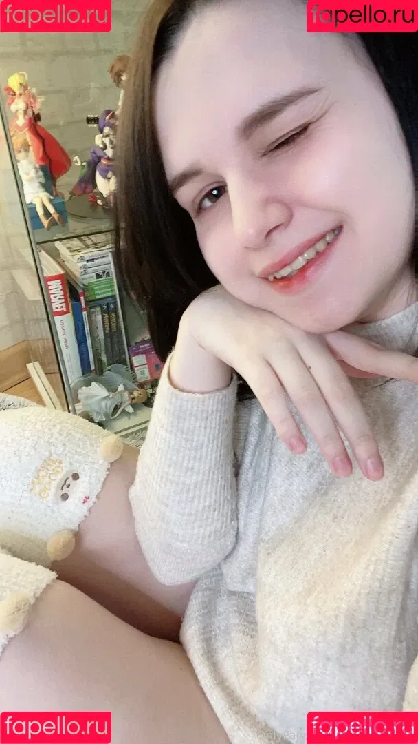 MintyMiyako Onlyfans Photo Gallery 