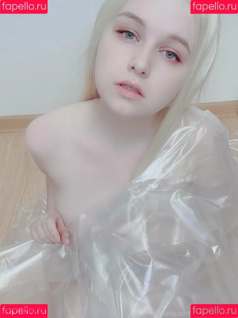 MintyMiyako Onlyfans Photo Gallery 