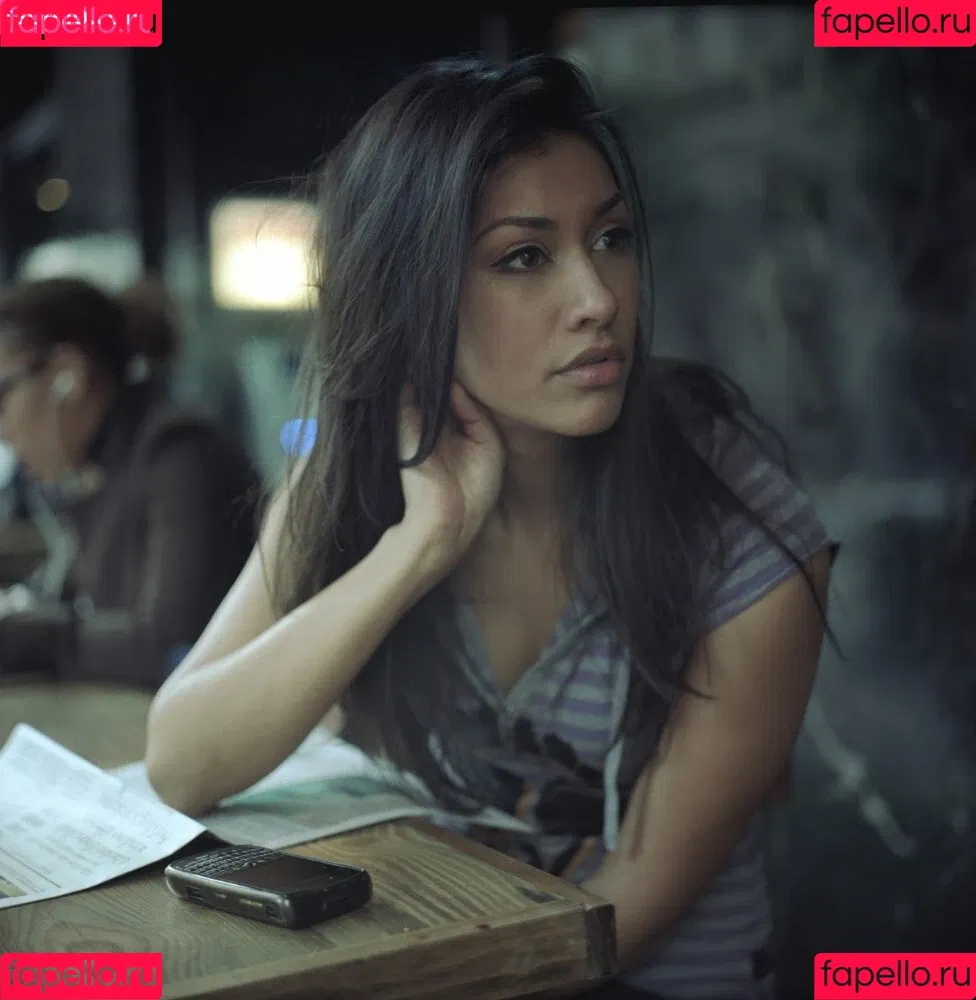 Janina Gavankar Onlyfans Photo Gallery 