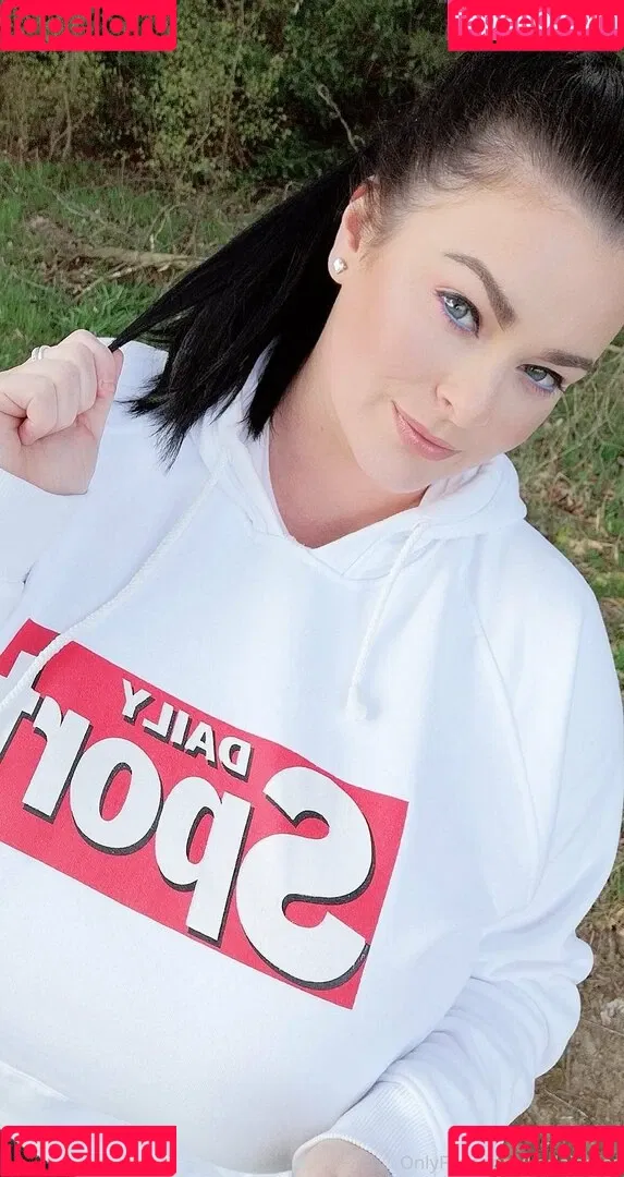 karlajames Onlyfans Photo Gallery 