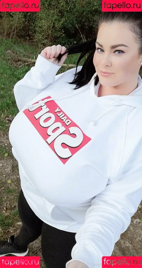 karlajames Onlyfans Photo Gallery 