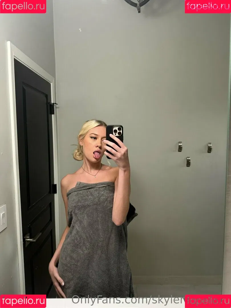 SkylerStormxo Onlyfans Photo Gallery 