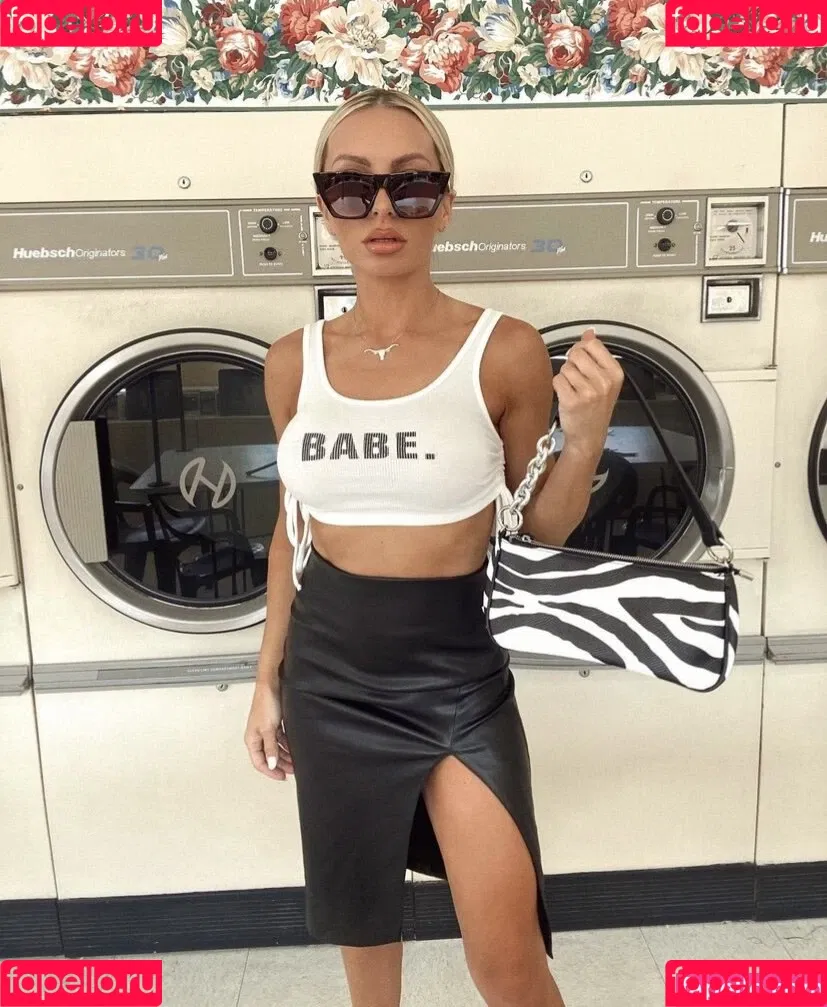 Holly Stocks Onlyfans Photo Gallery 