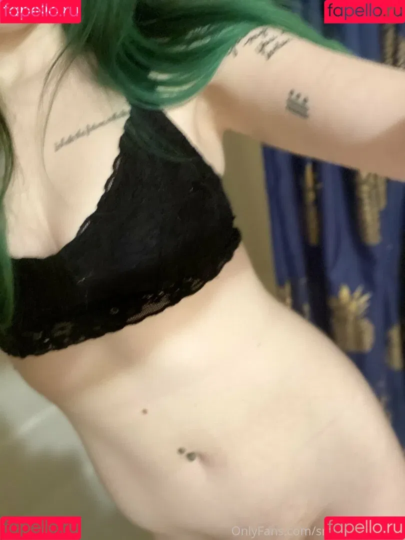 smolgothgirlvip Onlyfans Photo Gallery 