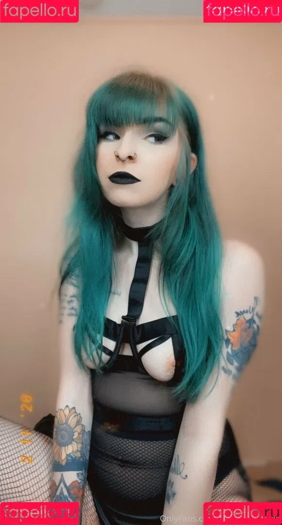 smolgothgirlvip Onlyfans Photo Gallery 