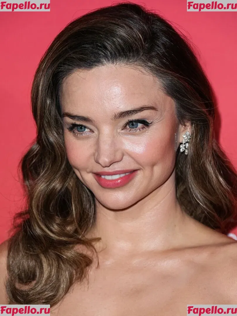 Miranda Kerr Onlyfans Photo Gallery 