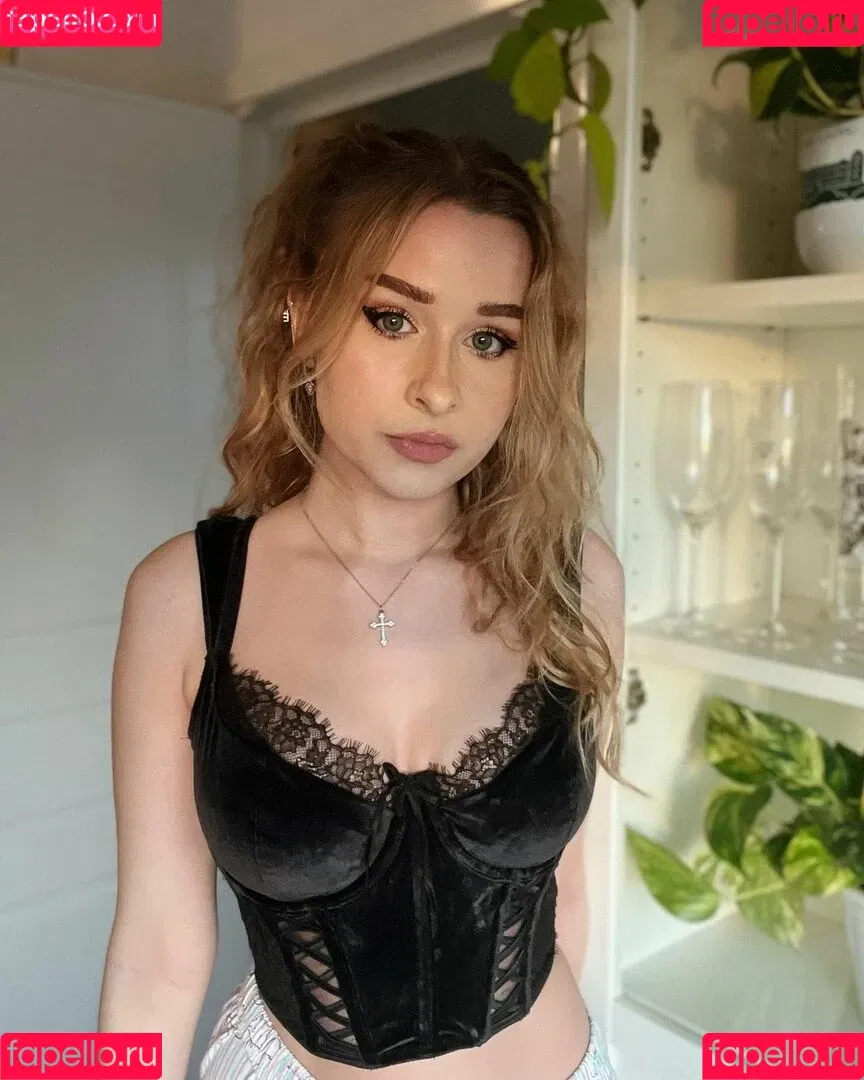elina twich Onlyfans Photo Gallery 