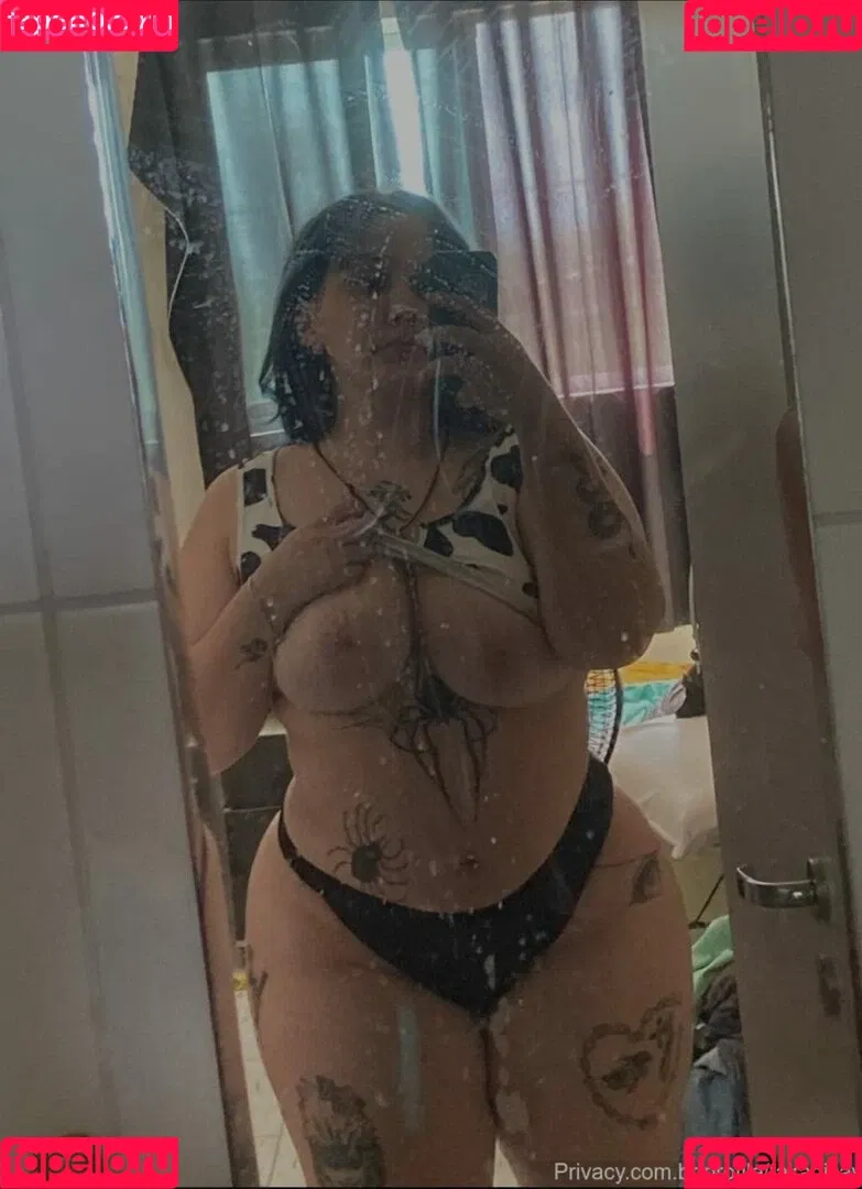 sucubo Onlyfans Photo Gallery 