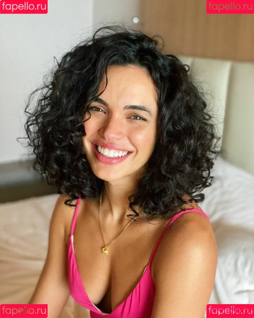Giovana Cordeiro Onlyfans Photo Gallery 