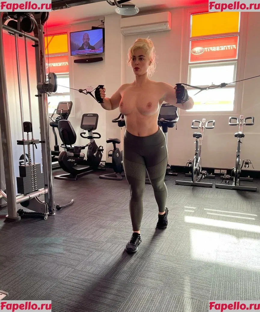 Stefania Ferrario Onlyfans Photo Gallery 