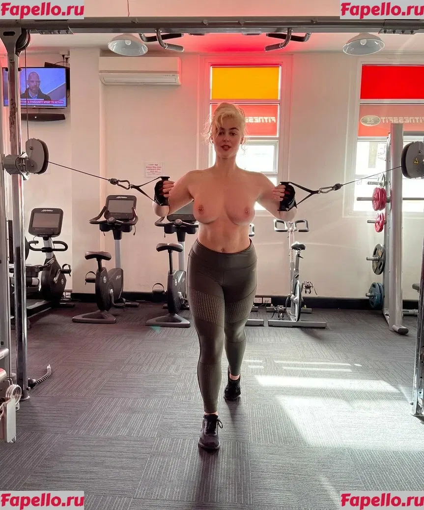 Stefania Ferrario Onlyfans Photo Gallery 