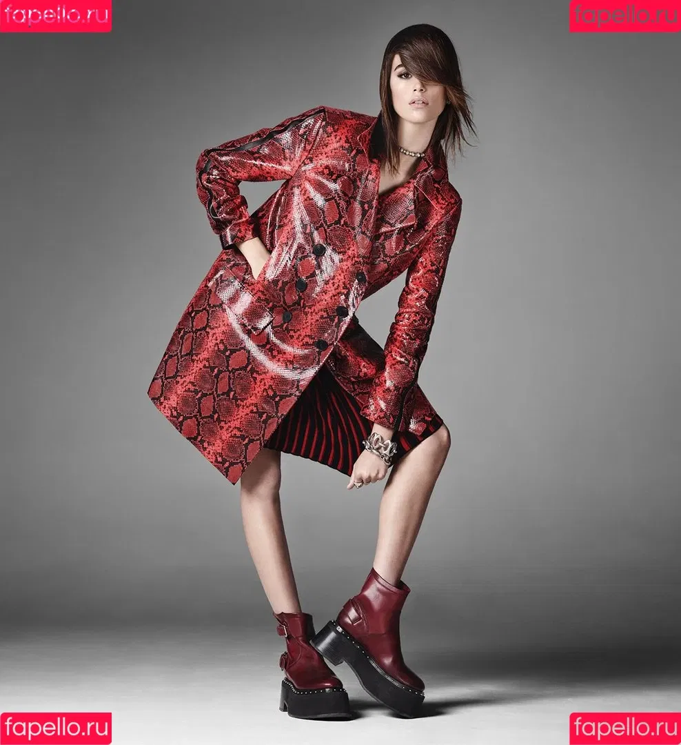 Kaia Gerber Onlyfans Photo Gallery 