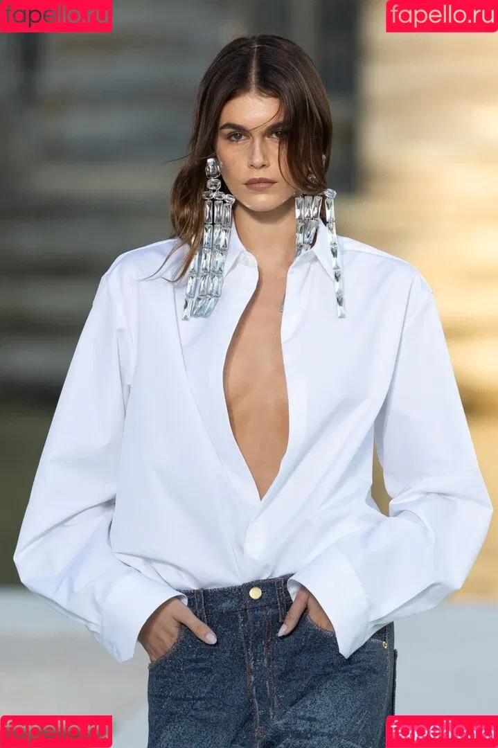 Kaia Gerber Onlyfans Photo Gallery 