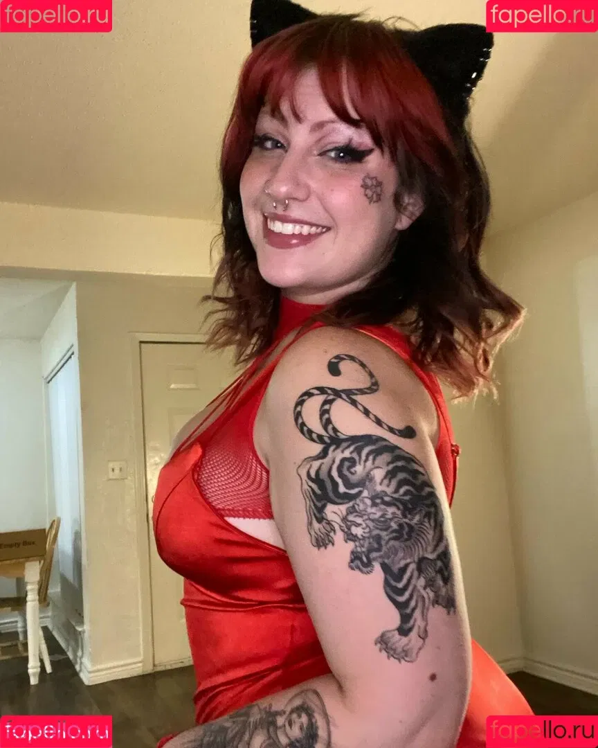 nek0mama Onlyfans Photo Gallery 