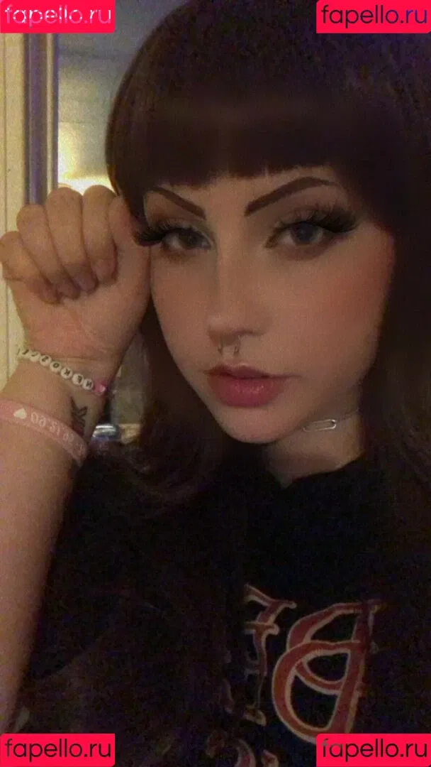 nek0mama Onlyfans Photo Gallery 