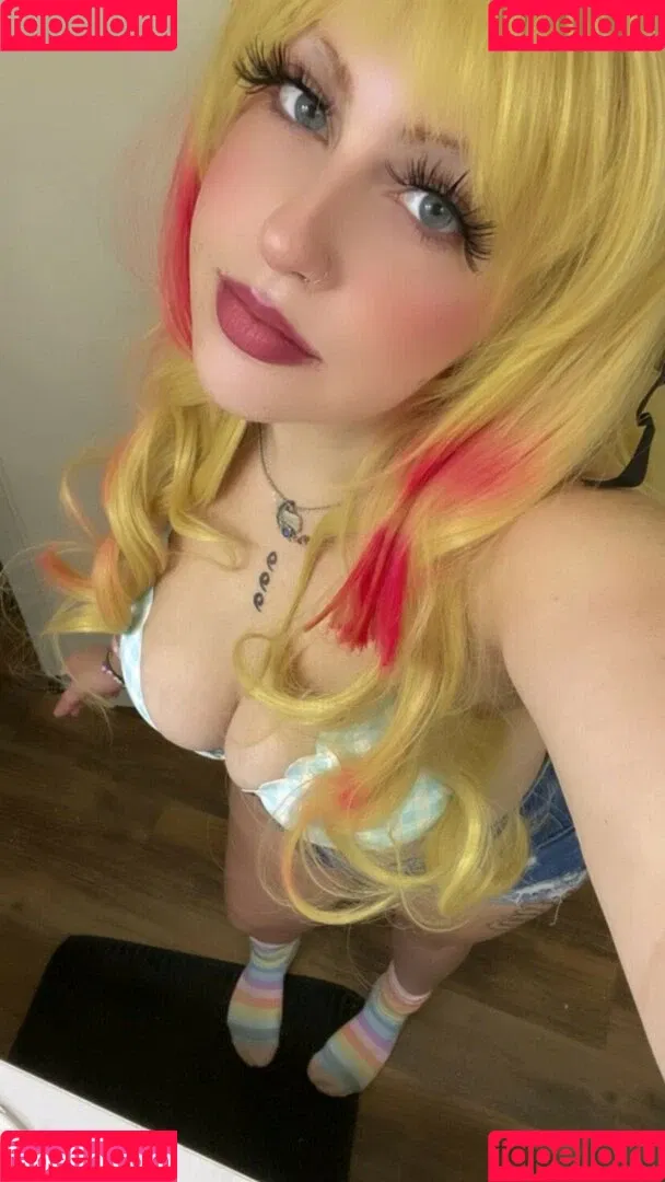 nek0mama Onlyfans Photo Gallery 