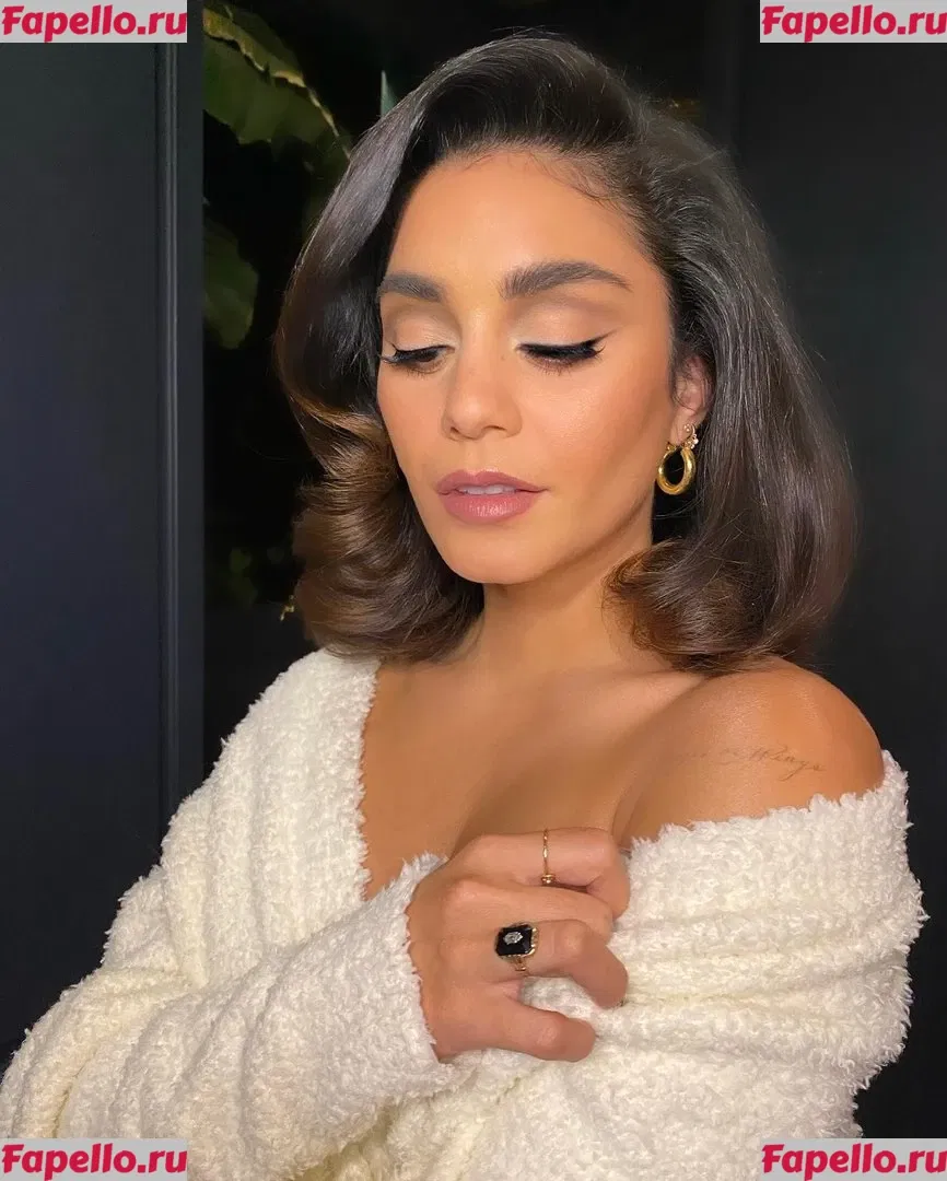 Vanessa Hudgens Onlyfans Photo Gallery 