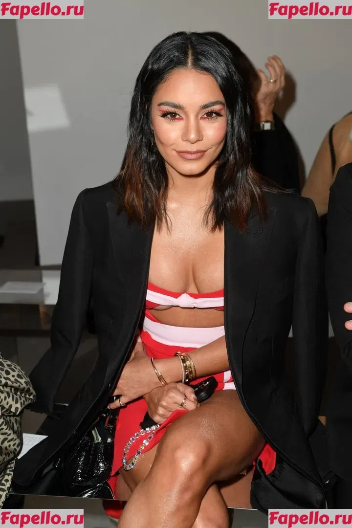 Vanessa Hudgens Onlyfans Photo Gallery 