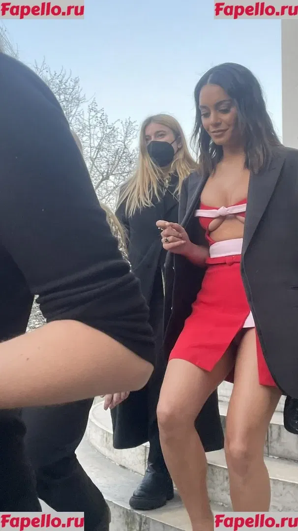 Vanessa Hudgens Onlyfans Photo Gallery 