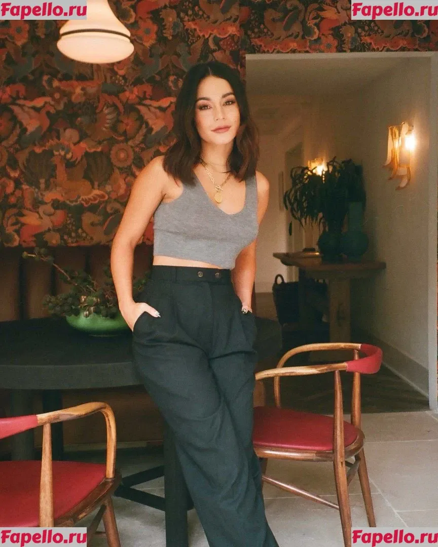 Vanessa Hudgens Onlyfans Photo Gallery 