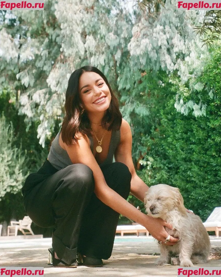 Vanessa Hudgens Onlyfans Photo Gallery 