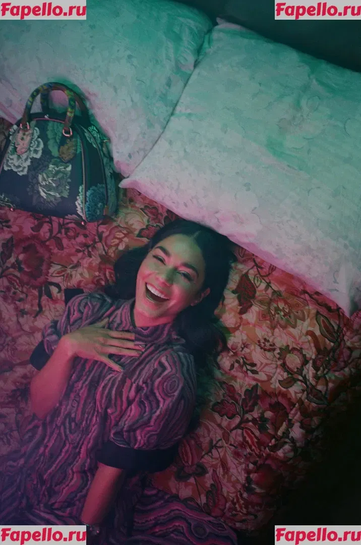 Vanessa Hudgens Onlyfans Photo Gallery 