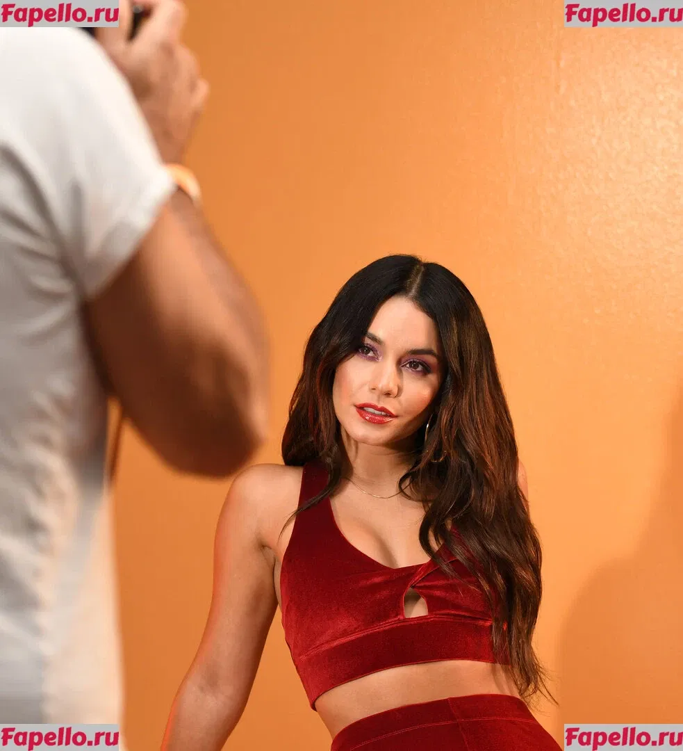Vanessa Hudgens Onlyfans Photo Gallery 