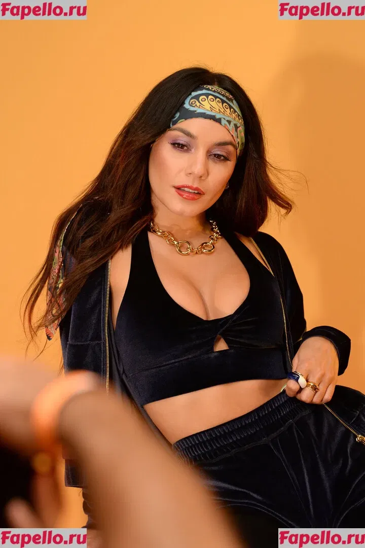 Vanessa Hudgens Onlyfans Photo Gallery 