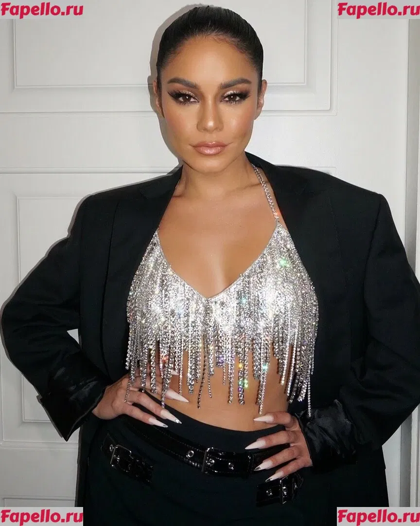 Vanessa Hudgens Onlyfans Photo Gallery 