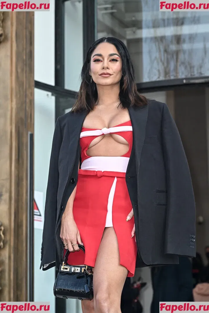 Vanessa Hudgens Onlyfans Photo Gallery 