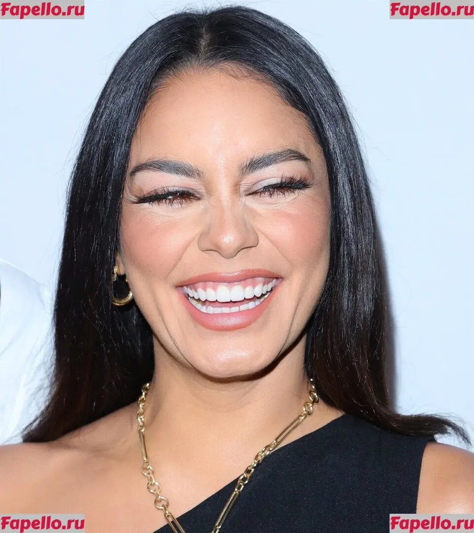 Vanessa Hudgens Onlyfans Photo Gallery 