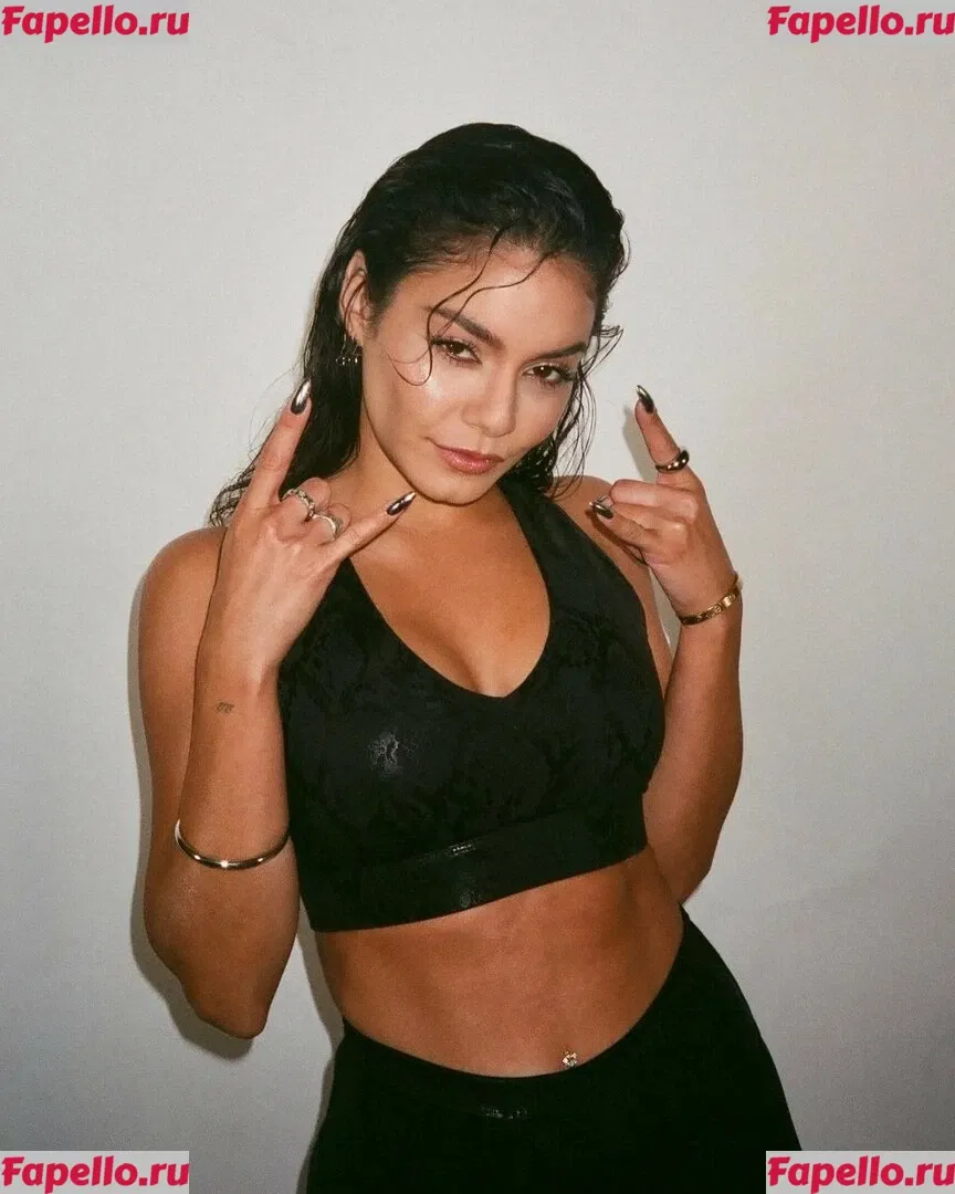 Vanessa Hudgens Onlyfans Photo Gallery 