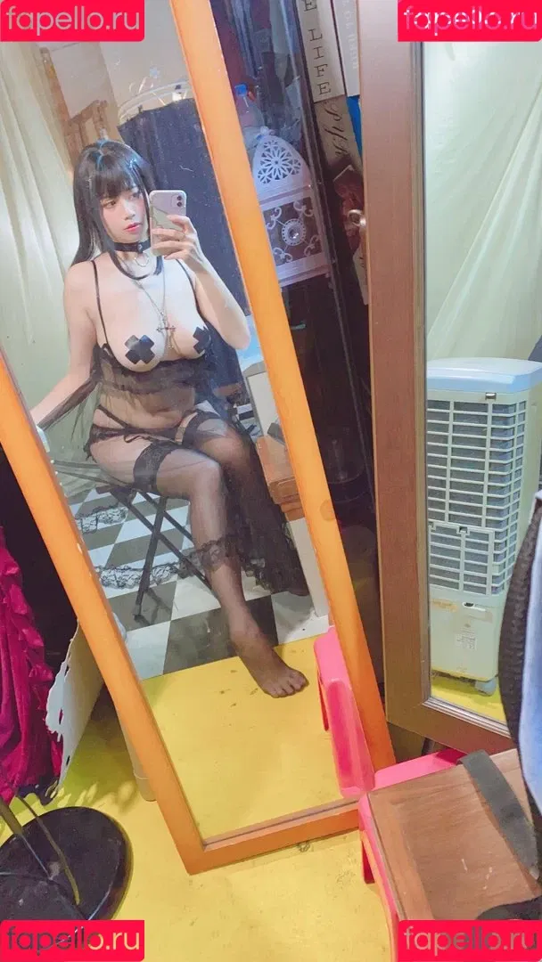 Hieey (海爾陛下 Onlyfans Photo Gallery 