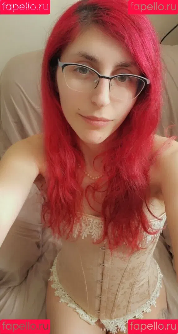 littleeevee66 Onlyfans Photo Gallery 