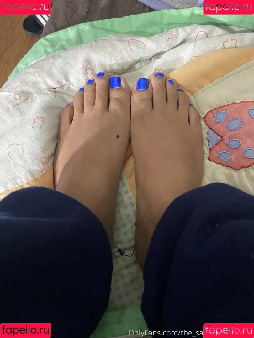 petite.gts Onlyfans Photo Gallery 