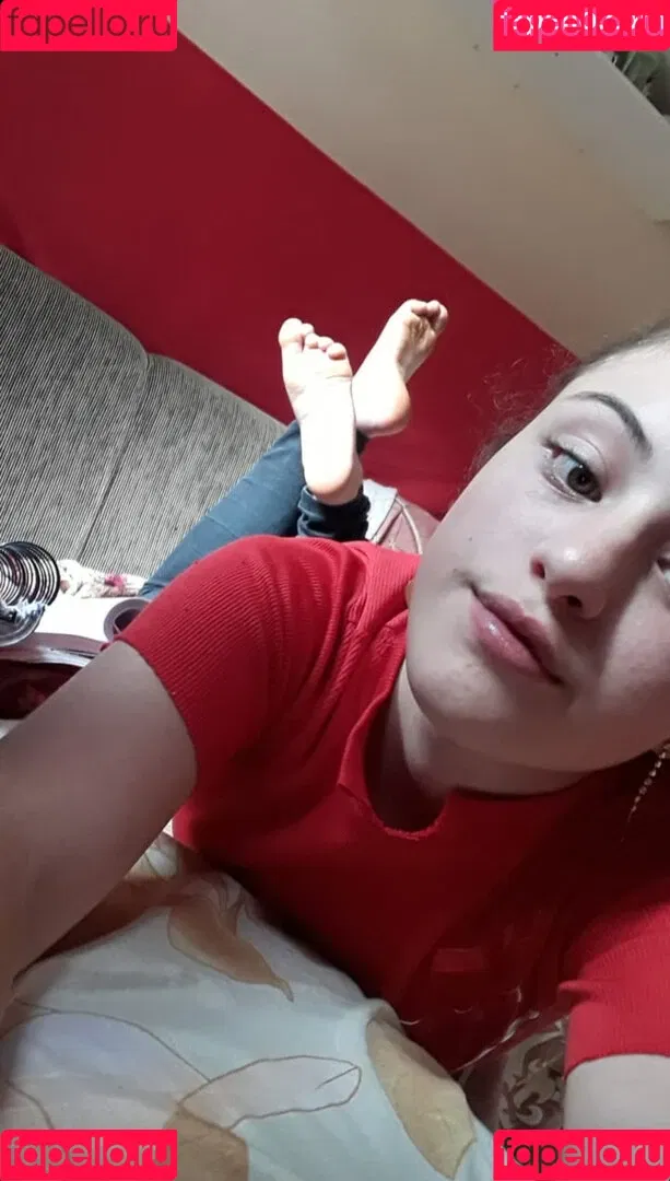 Pezinhos Da Jhenny Onlyfans Photo Gallery 