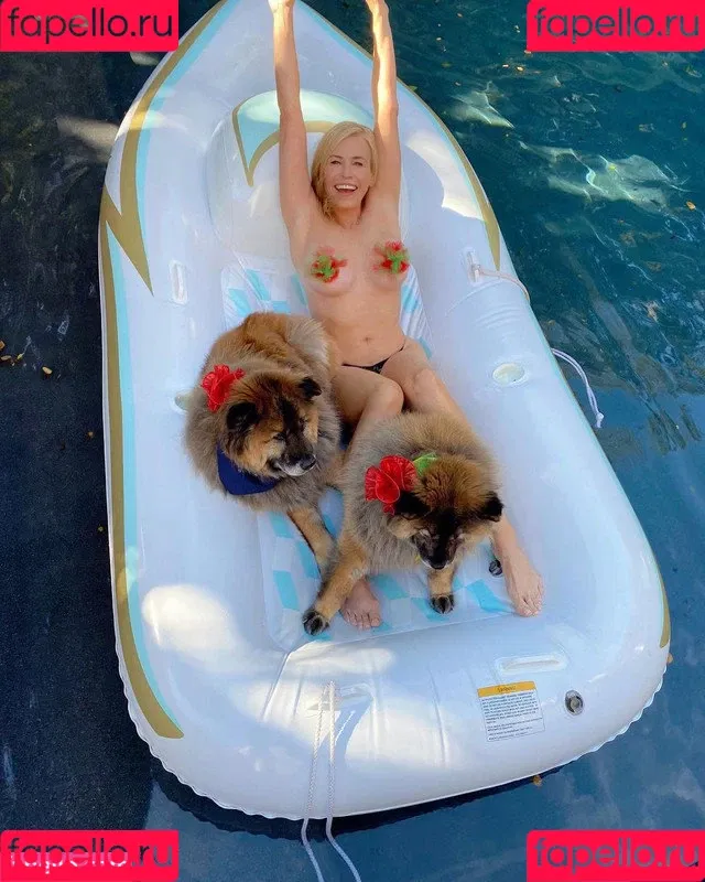 Chelsea Handler Onlyfans Photo Gallery 