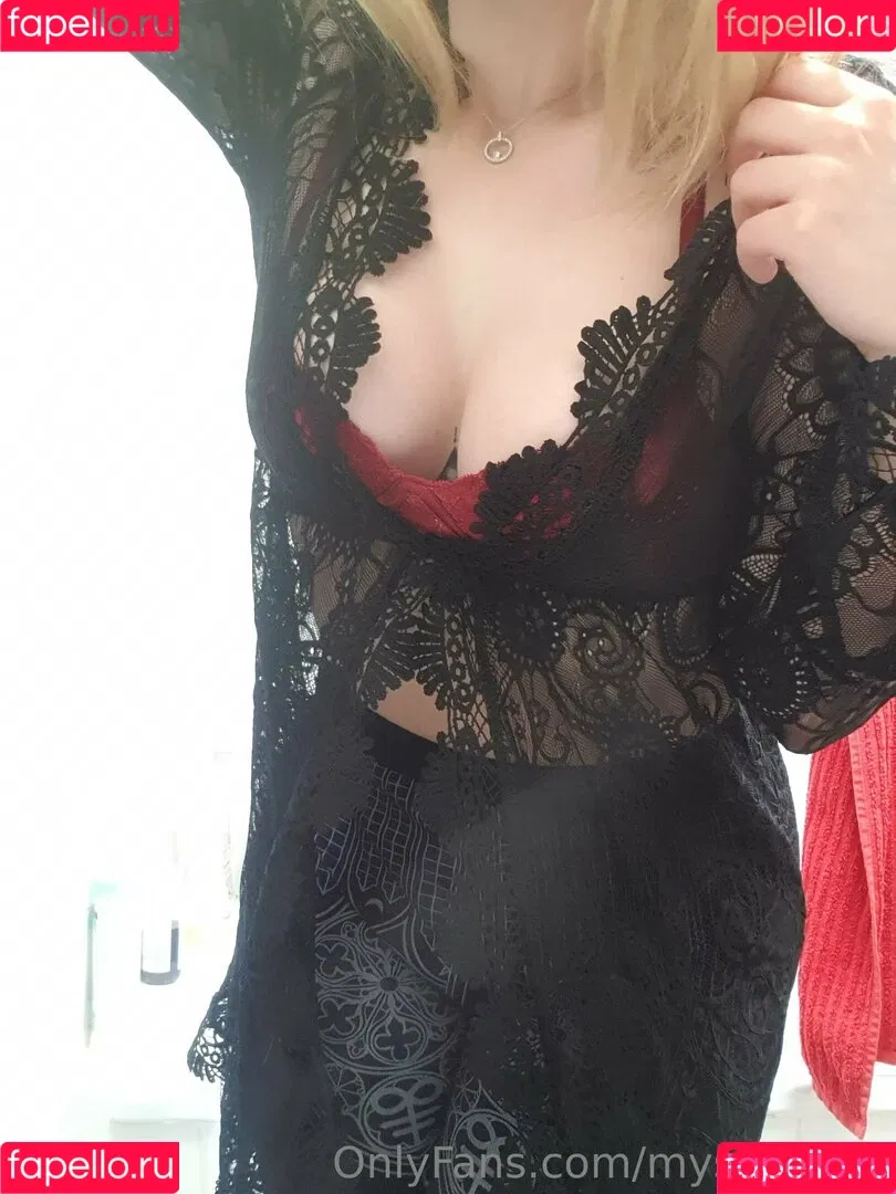 mysty_binx Onlyfans Photo Gallery 