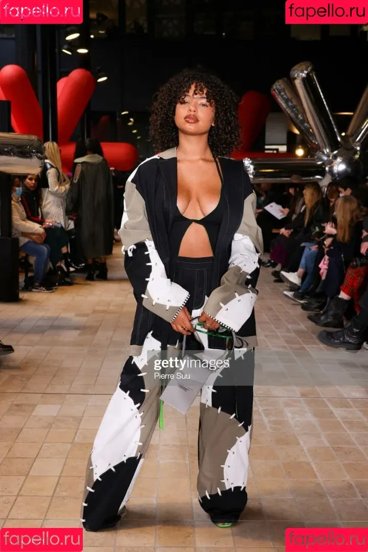 Paola Locatelli Onlyfans Photo Gallery 