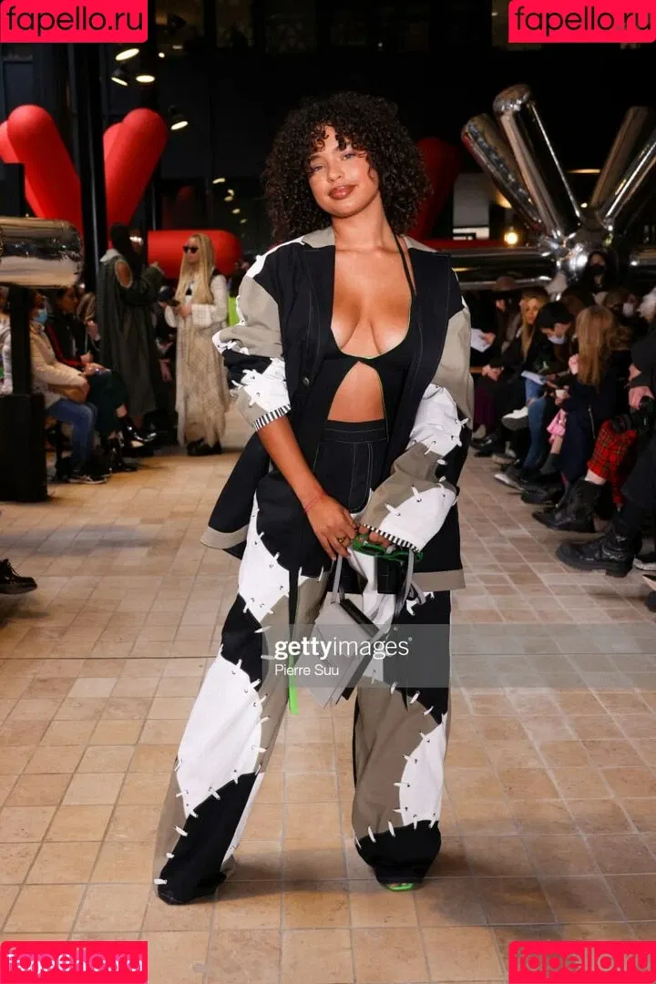 Paola Locatelli Onlyfans Photo Gallery 