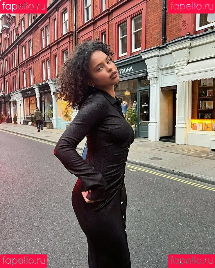 Paola Locatelli Onlyfans Photo Gallery 