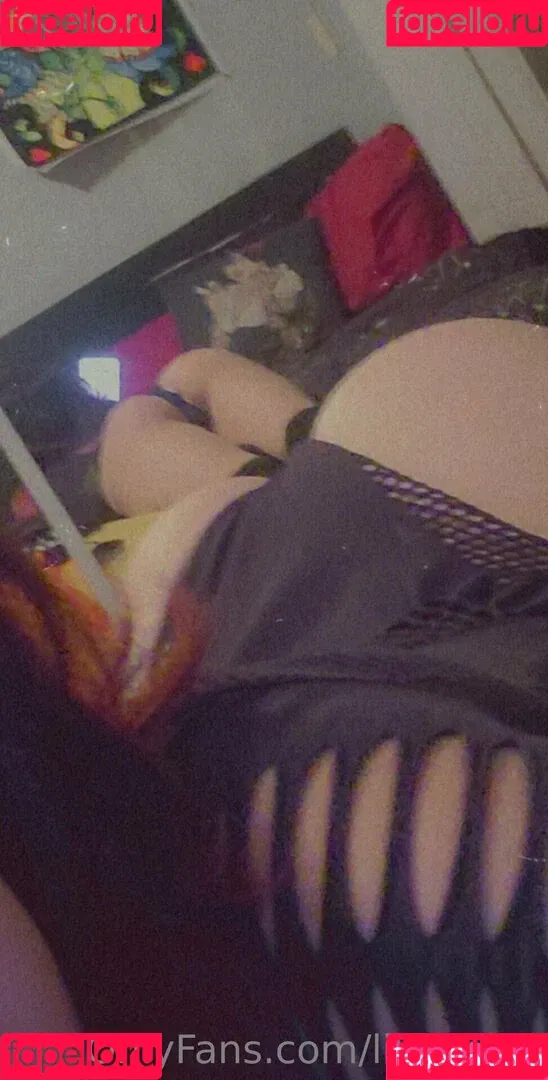 lilbbysky Onlyfans Photo Gallery 