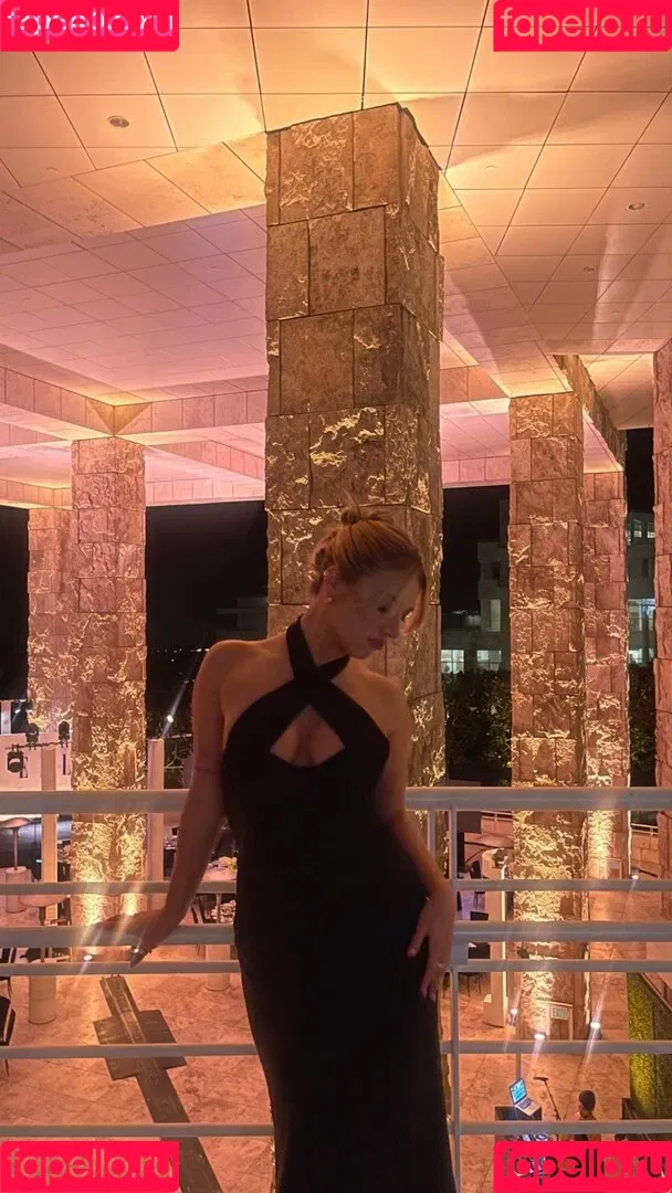 Mackenzie Ziegler Onlyfans Photo Gallery 