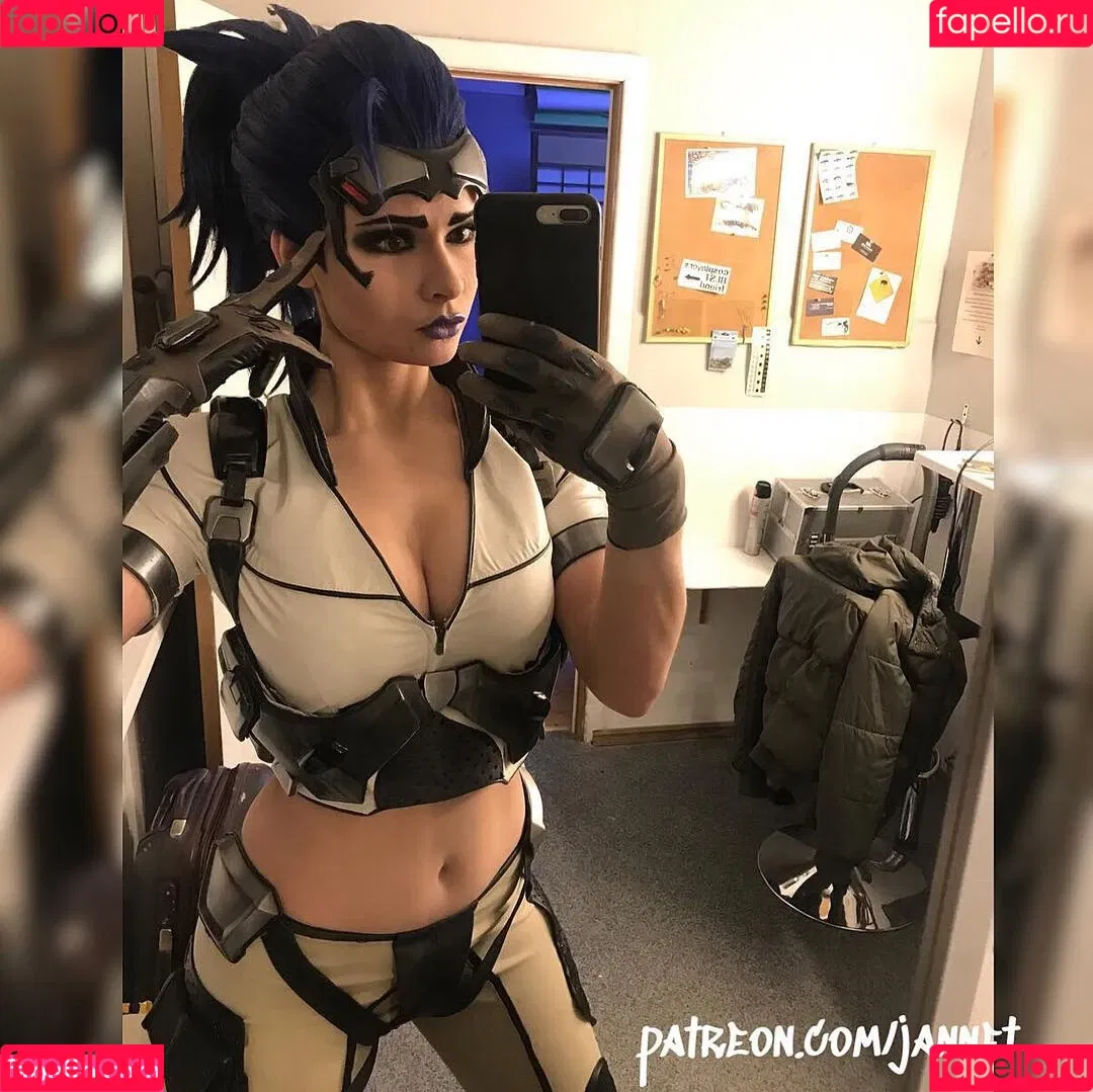 Jannet In Cosplay Onlyfans Photo Gallery 