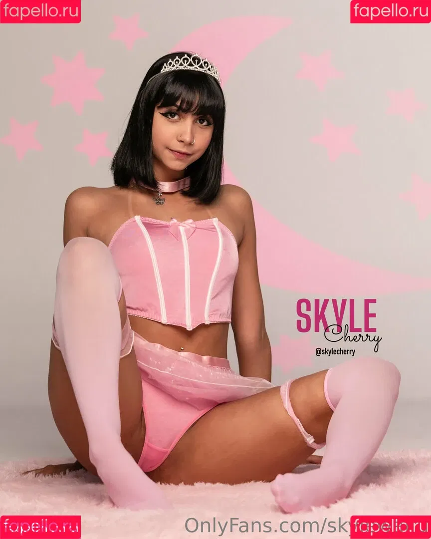 skylewaifu Onlyfans Photo Gallery 