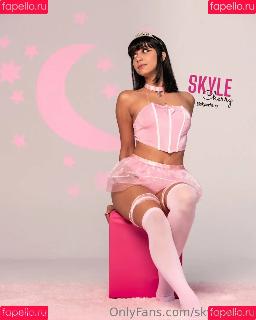 skylewaifu Onlyfans Photo Gallery 