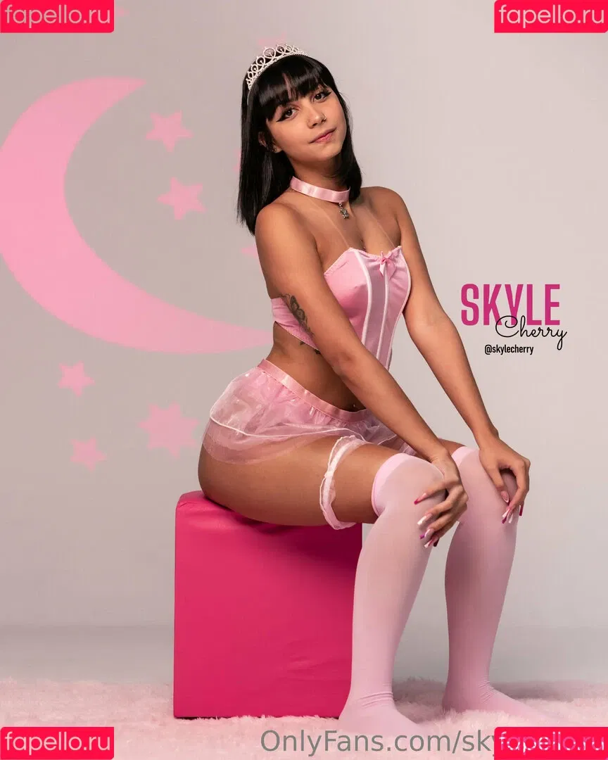 skylewaifu Onlyfans Photo Gallery 
