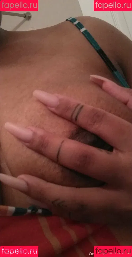raeraejiggles Onlyfans Photo Gallery 