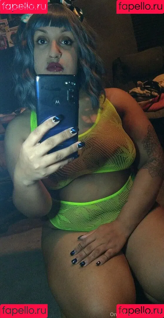 raeraejiggles Onlyfans Photo Gallery 